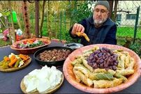 (ویدئو) غذای روستایی در ترکیه؛ پخت دلمه متفاوت به سبک آشپز مشهور ترکیه ای 